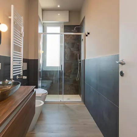 New Two-room A Stone's Throw From The M3 Metro Apartament Mediolan